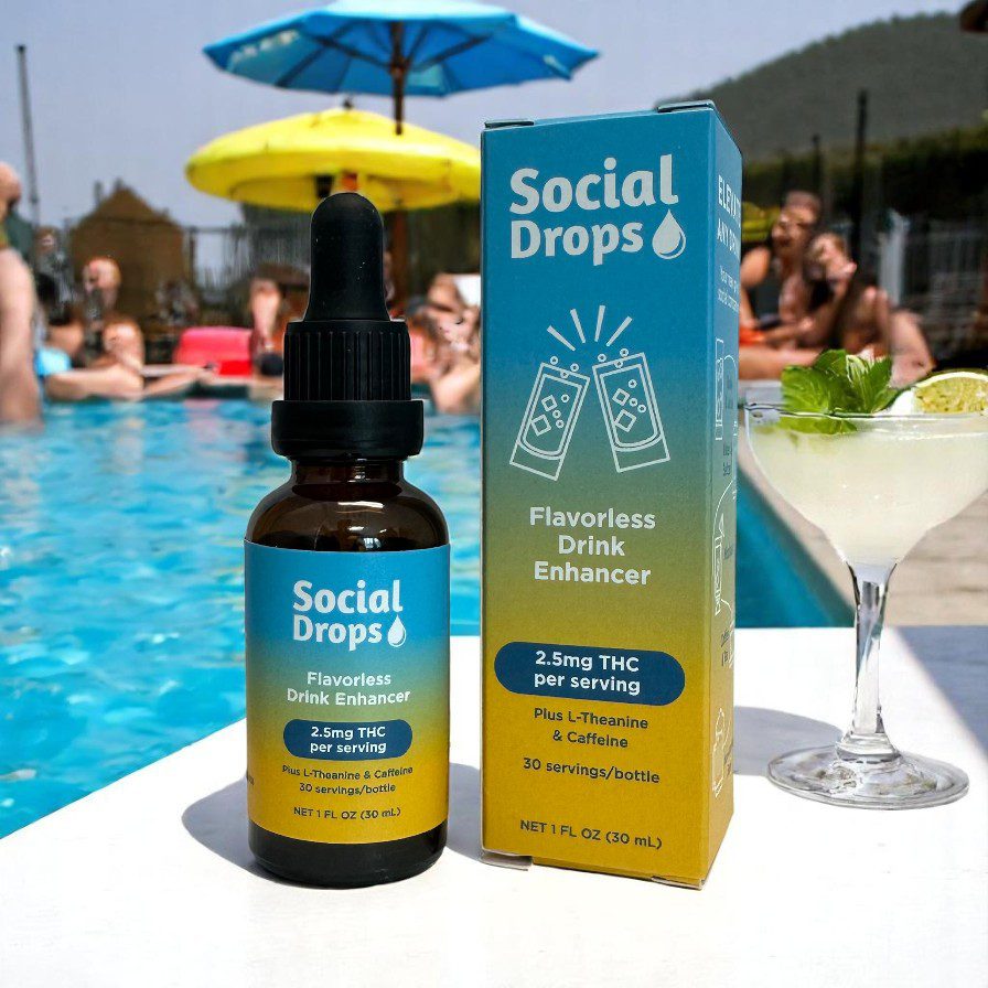 Social-Drops-Pool-Photoroom.jpg